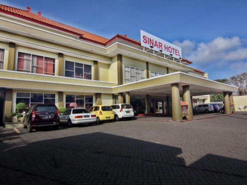 Hotel Sinar 1 Sedati Экстерьер фото