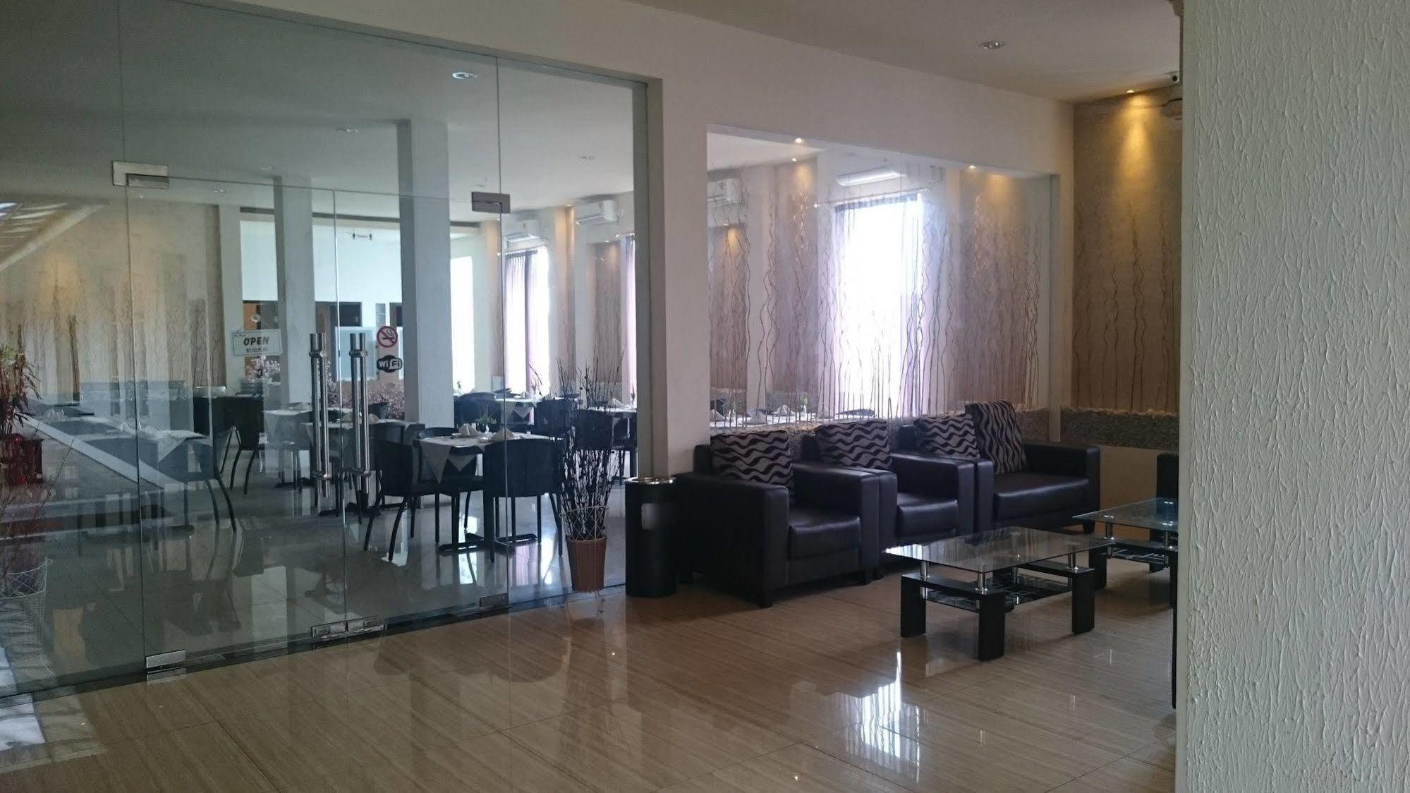 Hotel Sinar 1 Sedati Экстерьер фото